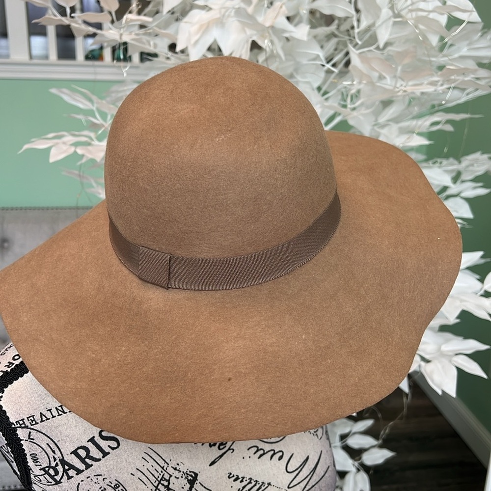 Express Hat - Picture 4 of 13